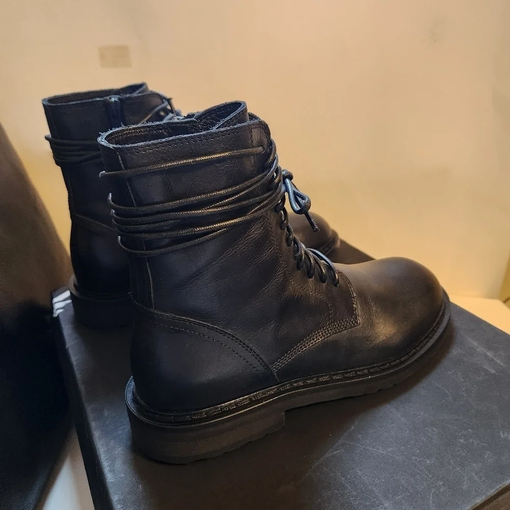 ANN Demeulemeester laced up boots size 40 BNWB